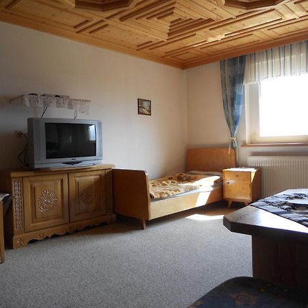 Ferienwohnungen/Holiday Apartments Lederer Reisach Buitenkant foto
